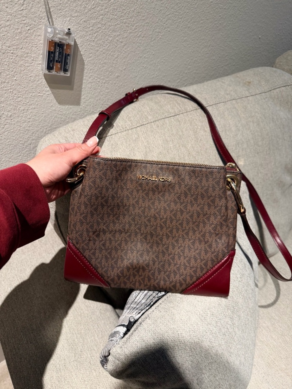 Michael Kors Brown Monogram Jet Set Logo Crossbody with Burgundy Accents - Picture 3 of 16
